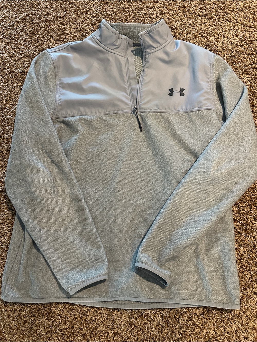 Under Armour Men’s Light Gray Half-Zip Pullover